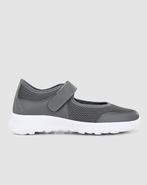 Miseen Classic Casual Slip-ons