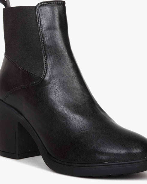 Adorly block heel chelsea boots