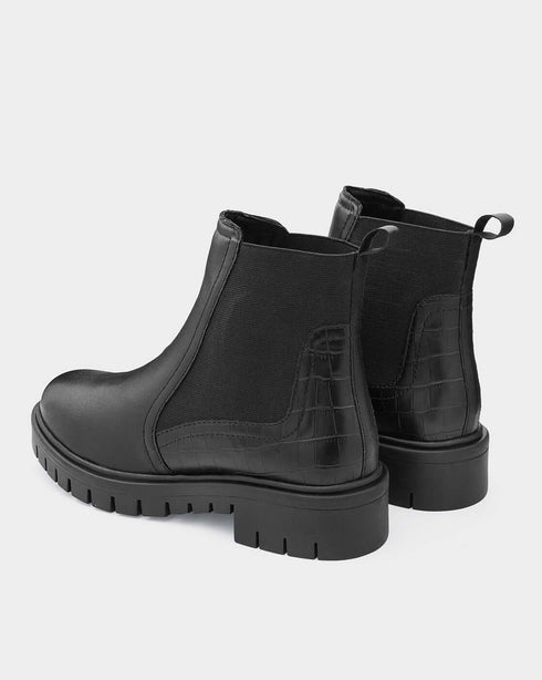 Adorly Classic Chelsea Boots