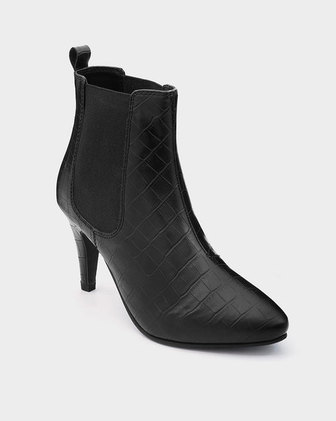 Kitten-Heeled Ankle-Length Boots